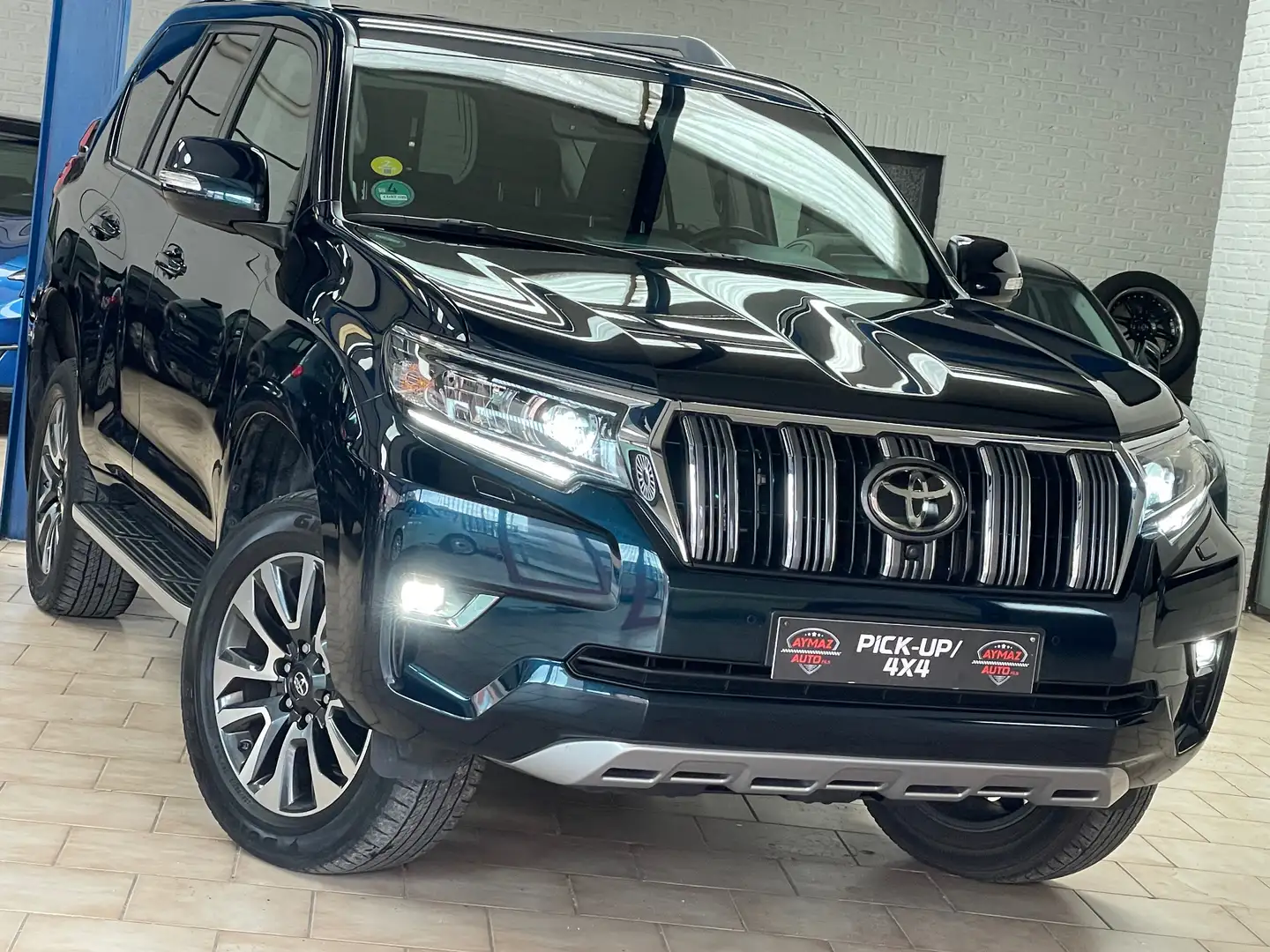 Toyota Land Cruiser 2.8 D-4D Dynamic A/T *** 1ER PROPRIÉTAIRE *** Blauw - 1