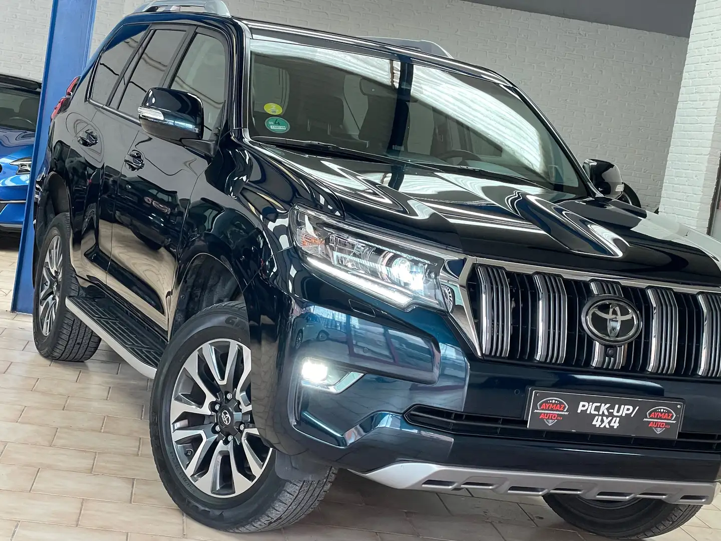 Toyota Land Cruiser 2.8 D-4D Dynamic A/T *** 1ER PROPRIÉTAIRE *** Blauw - 2