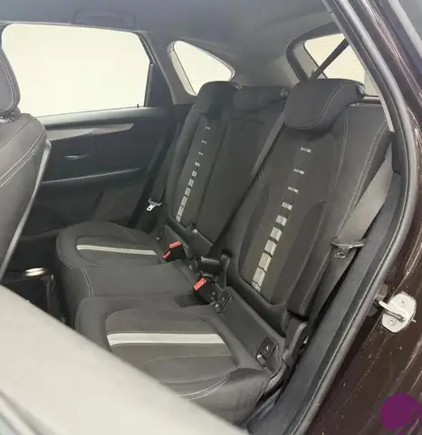BMW 2 Series view 9