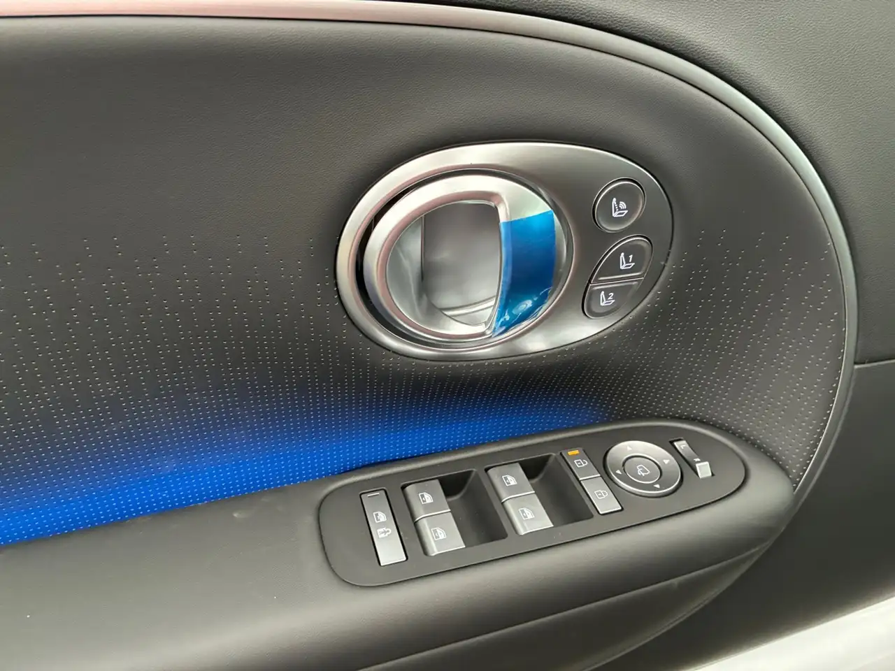 Hyundai IONIQ 9 снимка Hyundai IONIQ 9