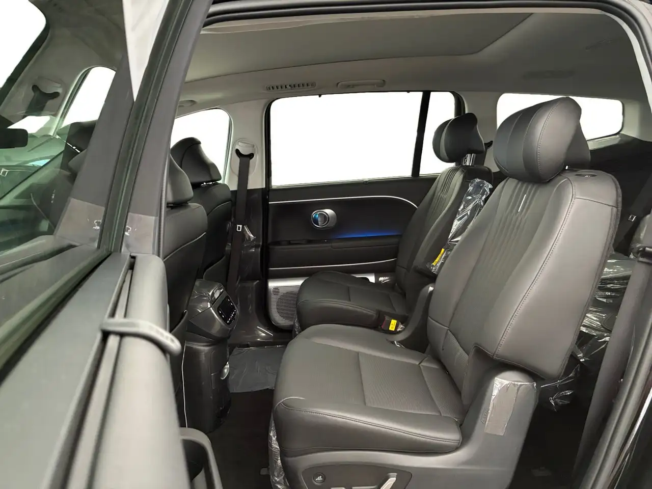 Hyundai IONIQ 9 снимка Hyundai IONIQ 9