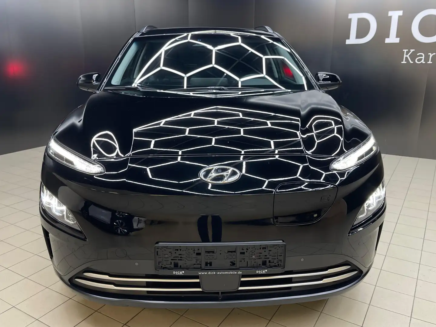 Hyundai KONA Trend WERKSGA+NAVI+LED+SHZ+KAM+ACC+KRELL+WP Schwarz - 2