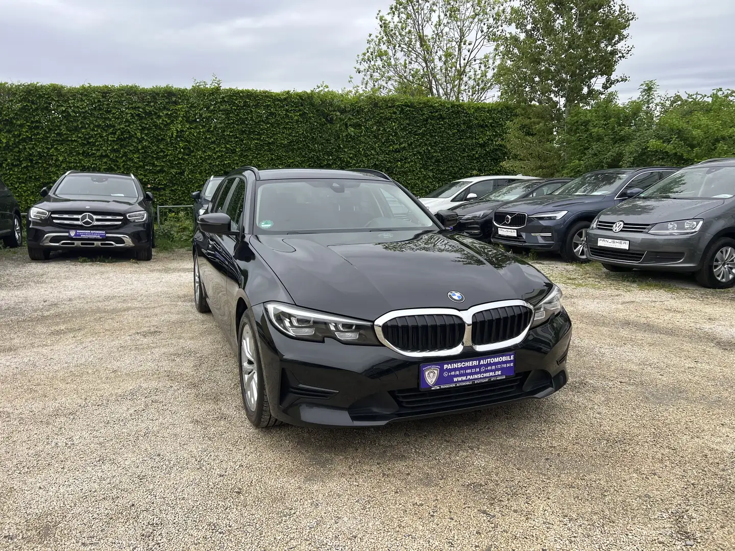 BMW 318 d Touring Advantage Aut. LED+NAVI+SPURASSIST+1HAND Noir - 1