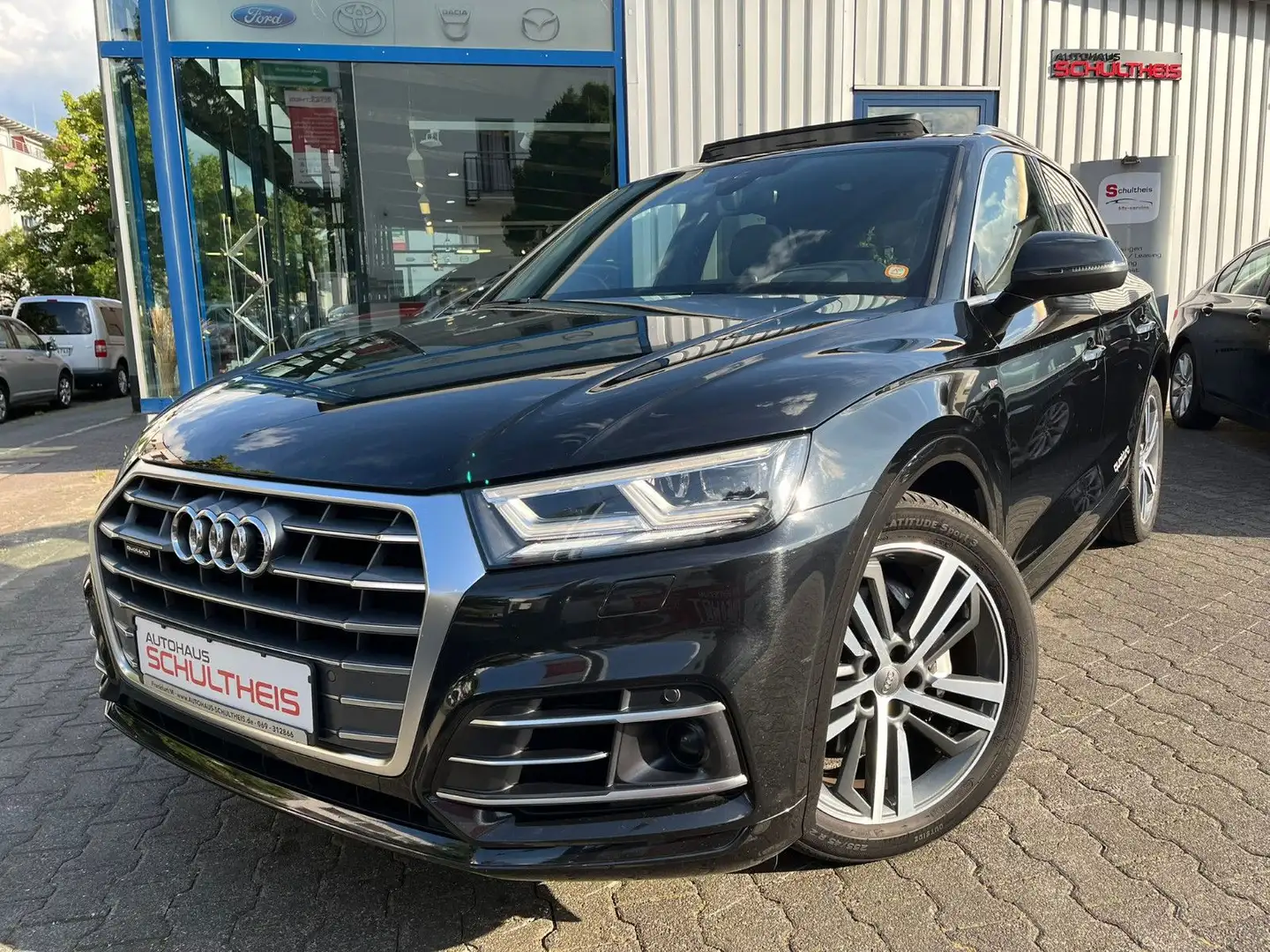 Audi Q5 quattro S-LINE*PANO*KEYLESS*B&O*HEAD-UP*RFK*A Schwarz - 1