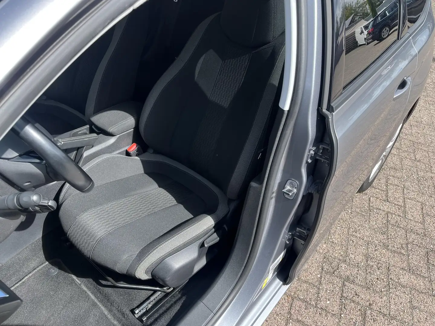 Peugeot 308 1.2 PureTech Style Zeer goed onderhouden van eerst Grijs - 2