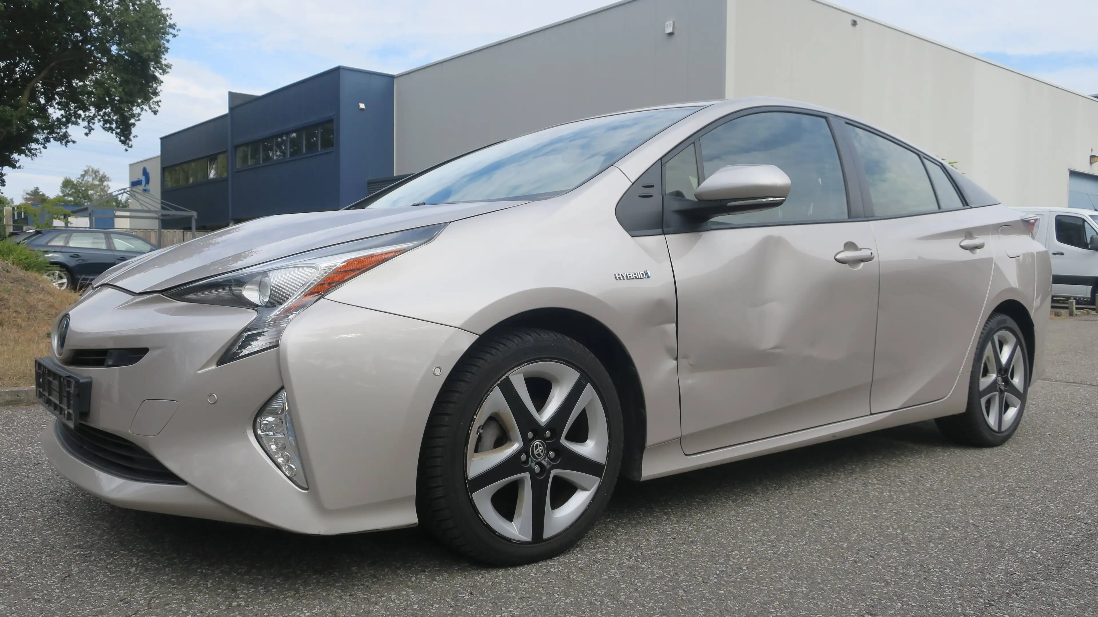 Toyota Prius Prius PHEV 1.8i VVT-i Business CVT(EU6.2)