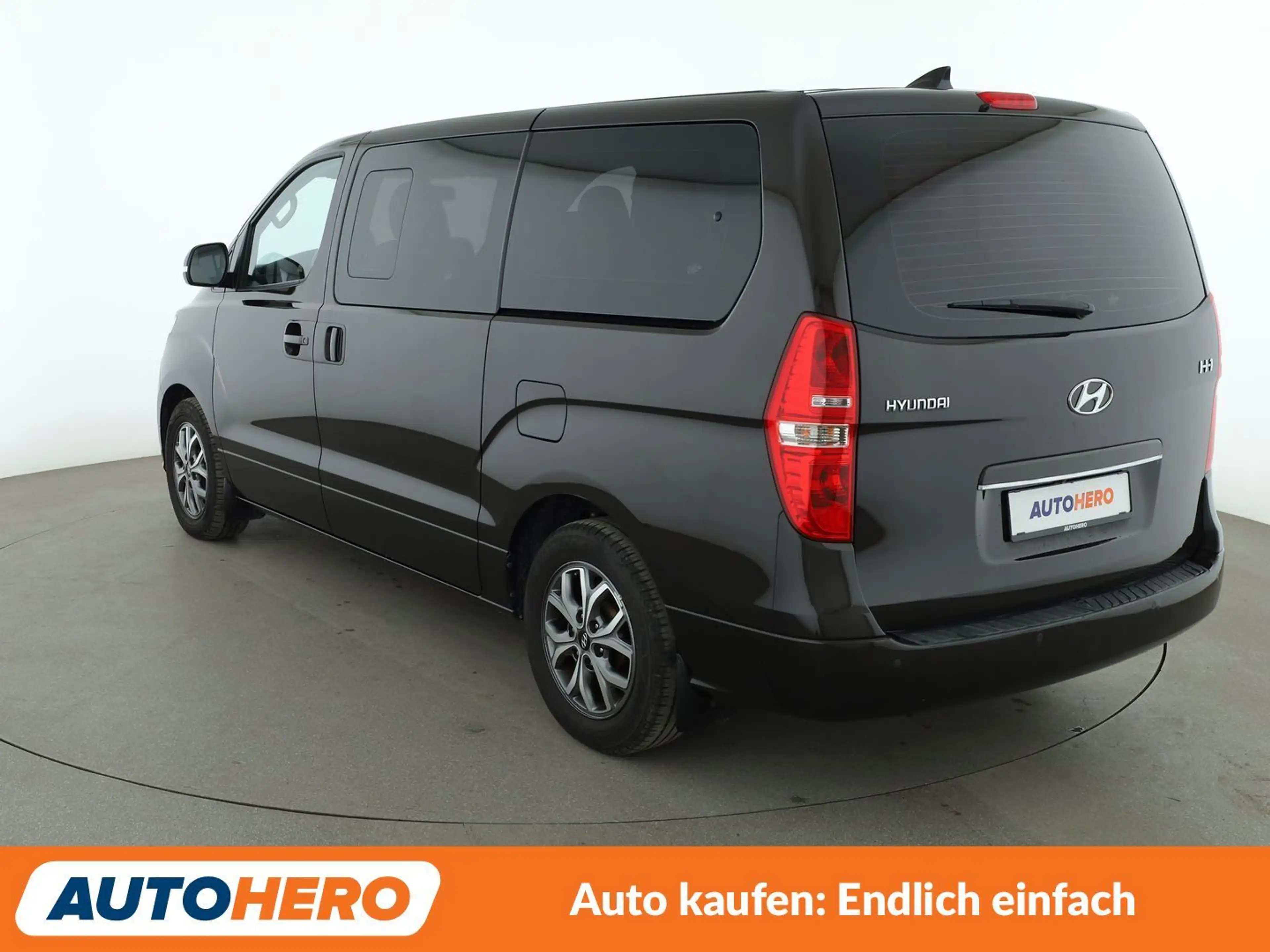Hyundai H-1 2.5 CRDi Travel Premium Aut.*NAVI*TEMPO*CAM*PDC* — photo 4