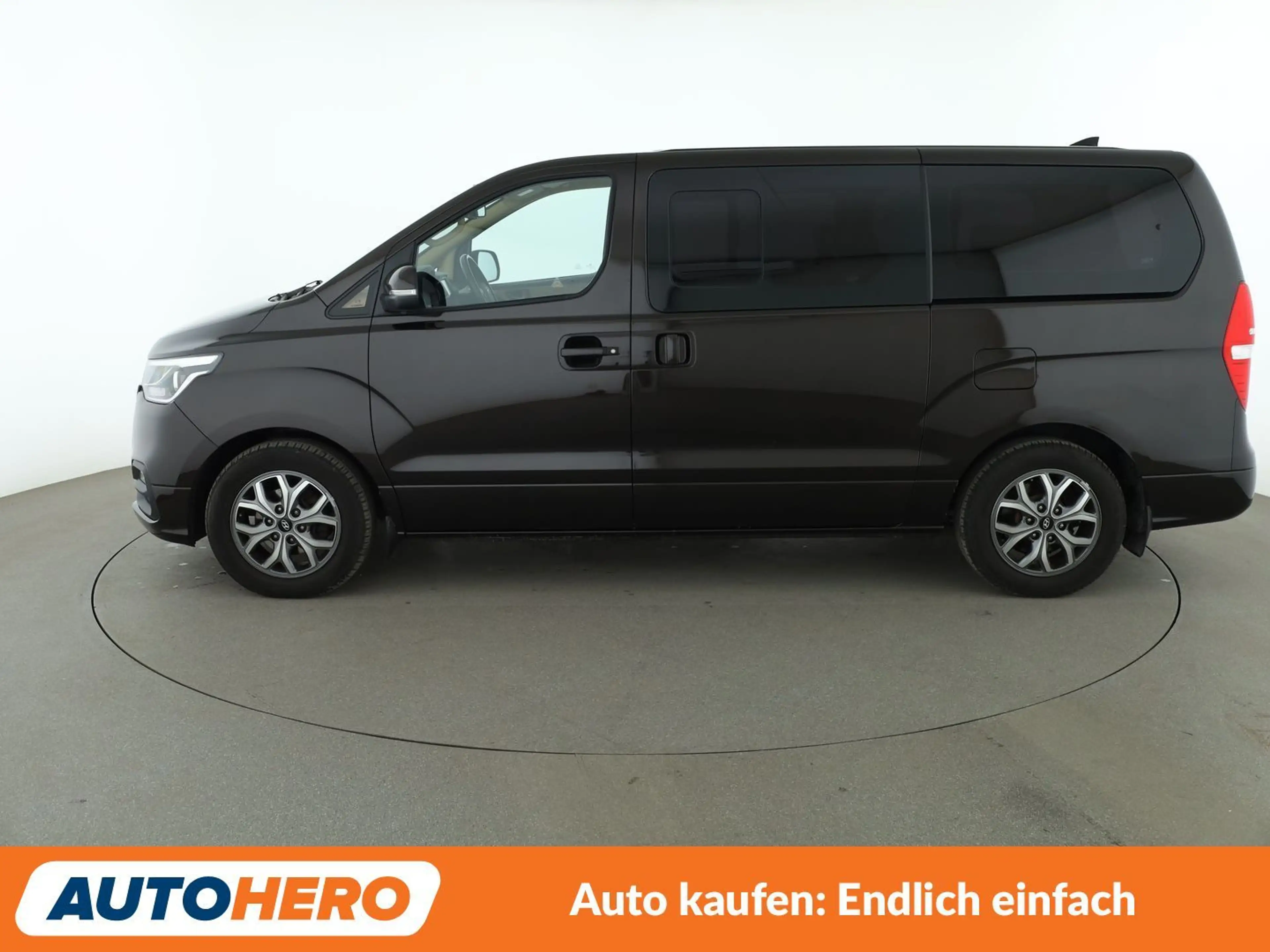 Hyundai H-1 2.5 CRDi Travel Premium Aut.*NAVI*TEMPO*CAM*PDC* — photo 3