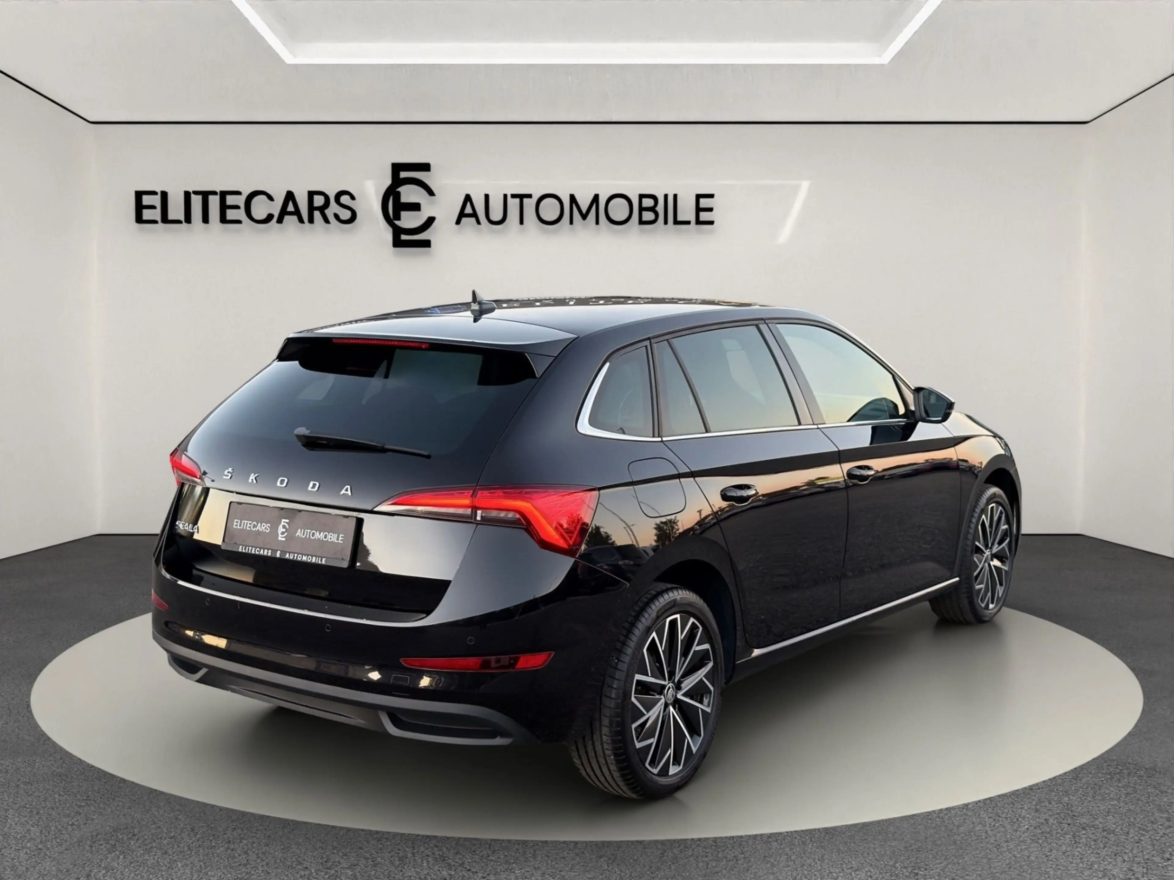 Skoda Scala 1,0 TSI AMBITION LINE / PARKPILOT / ALCANTARA / S — photo 4