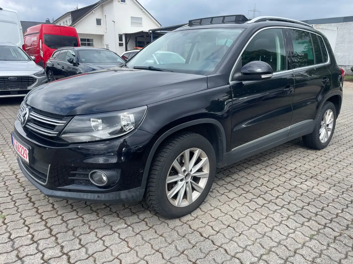 Volkswagen Tiguan Sport & Style 4Motion Leder Navi Pano - 2