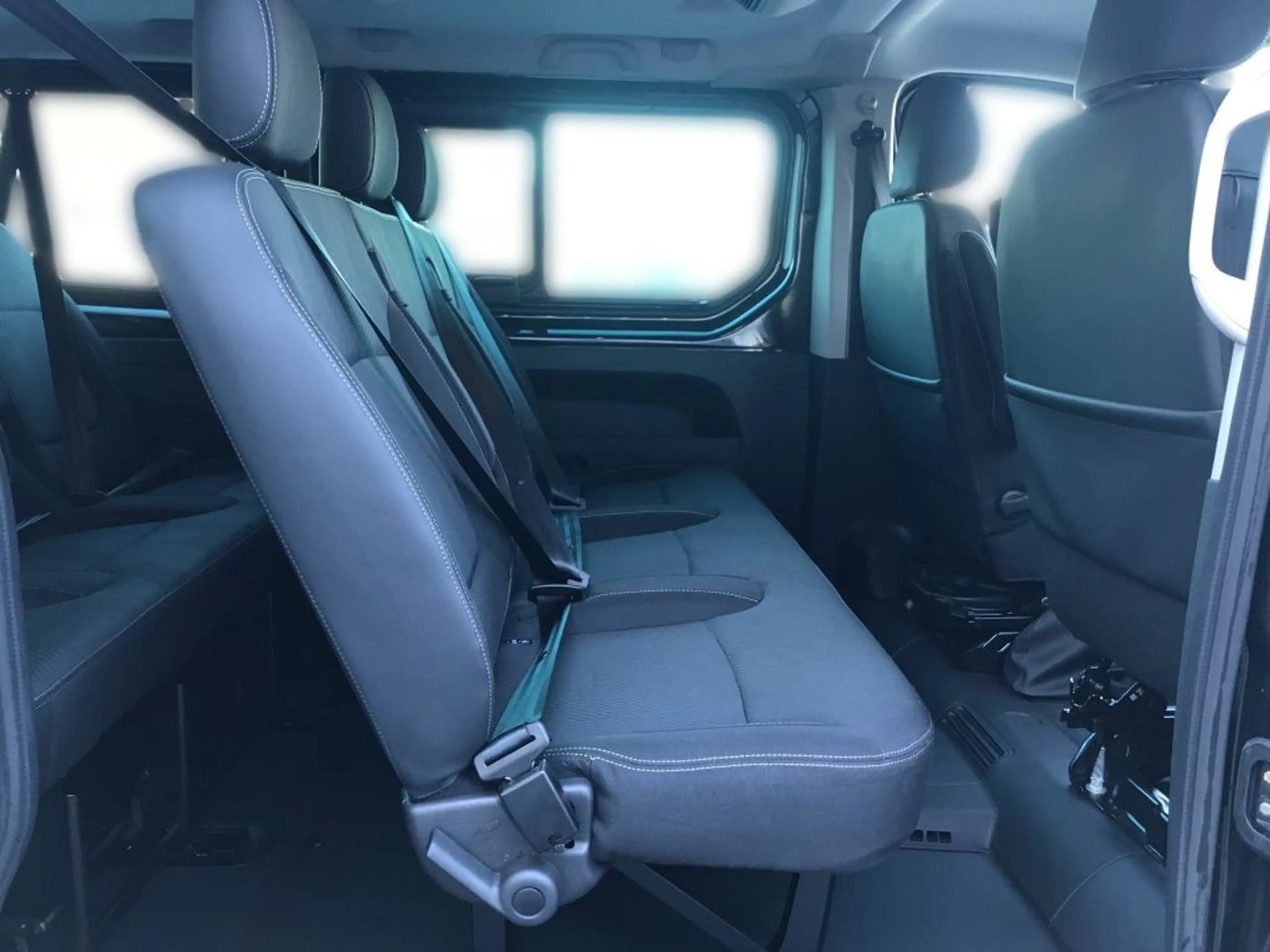 Nissan Primastar L1H1 dCi 150 Tekna Design 8Si — photo 11