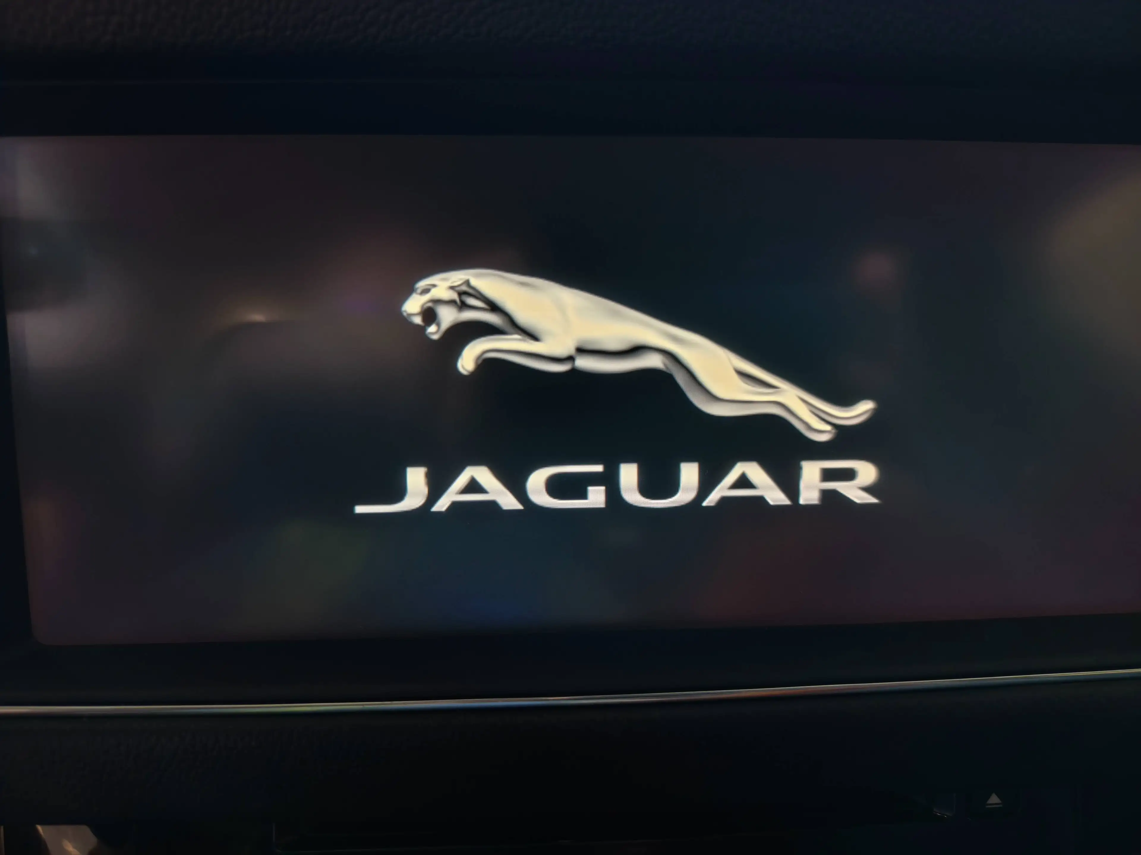 Jaguar XF XF 25d AWD Sportbrake  Aut. R-Sport — photo 15