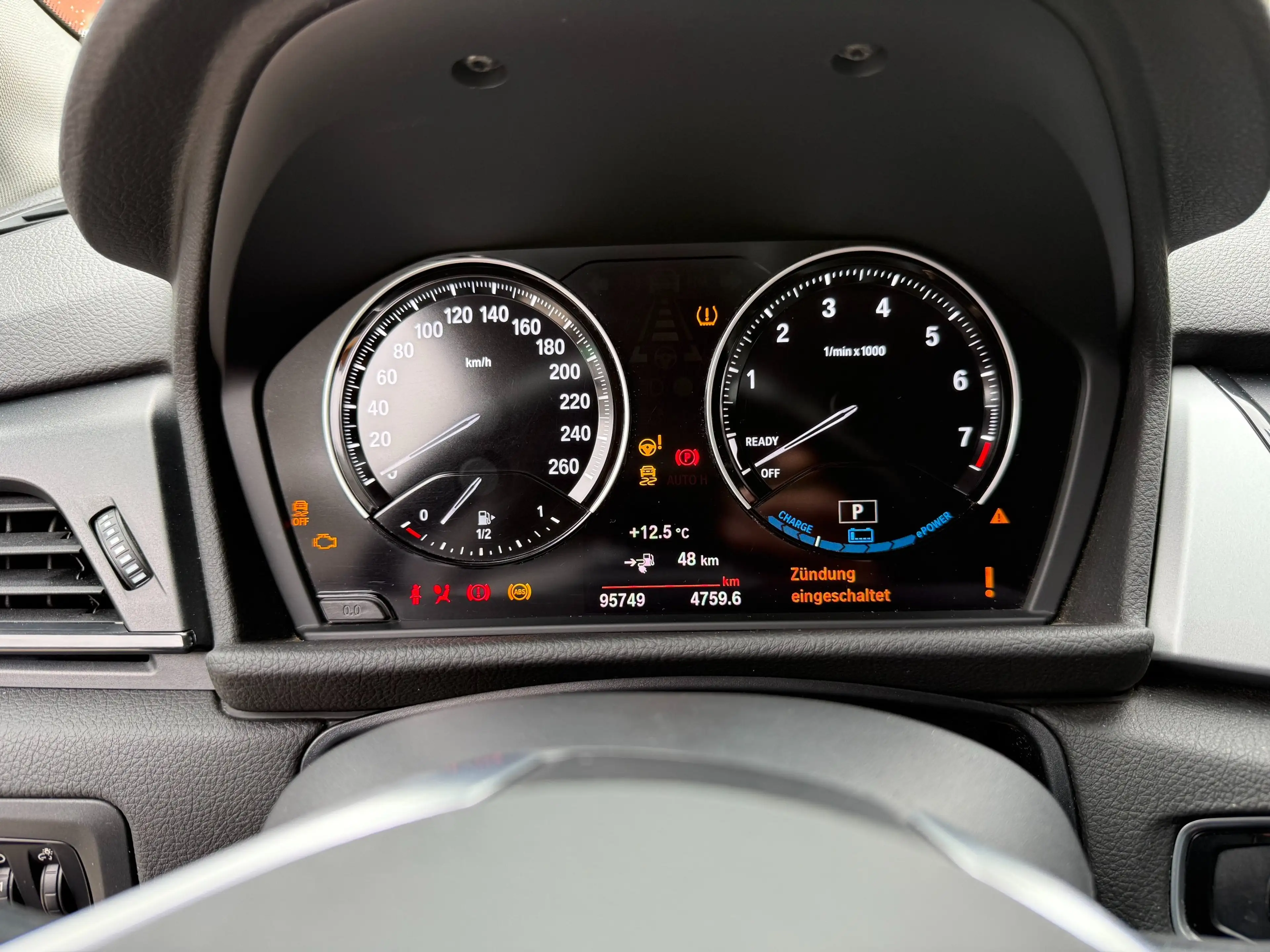 BMW 225 225 xe Advantage — photo 6