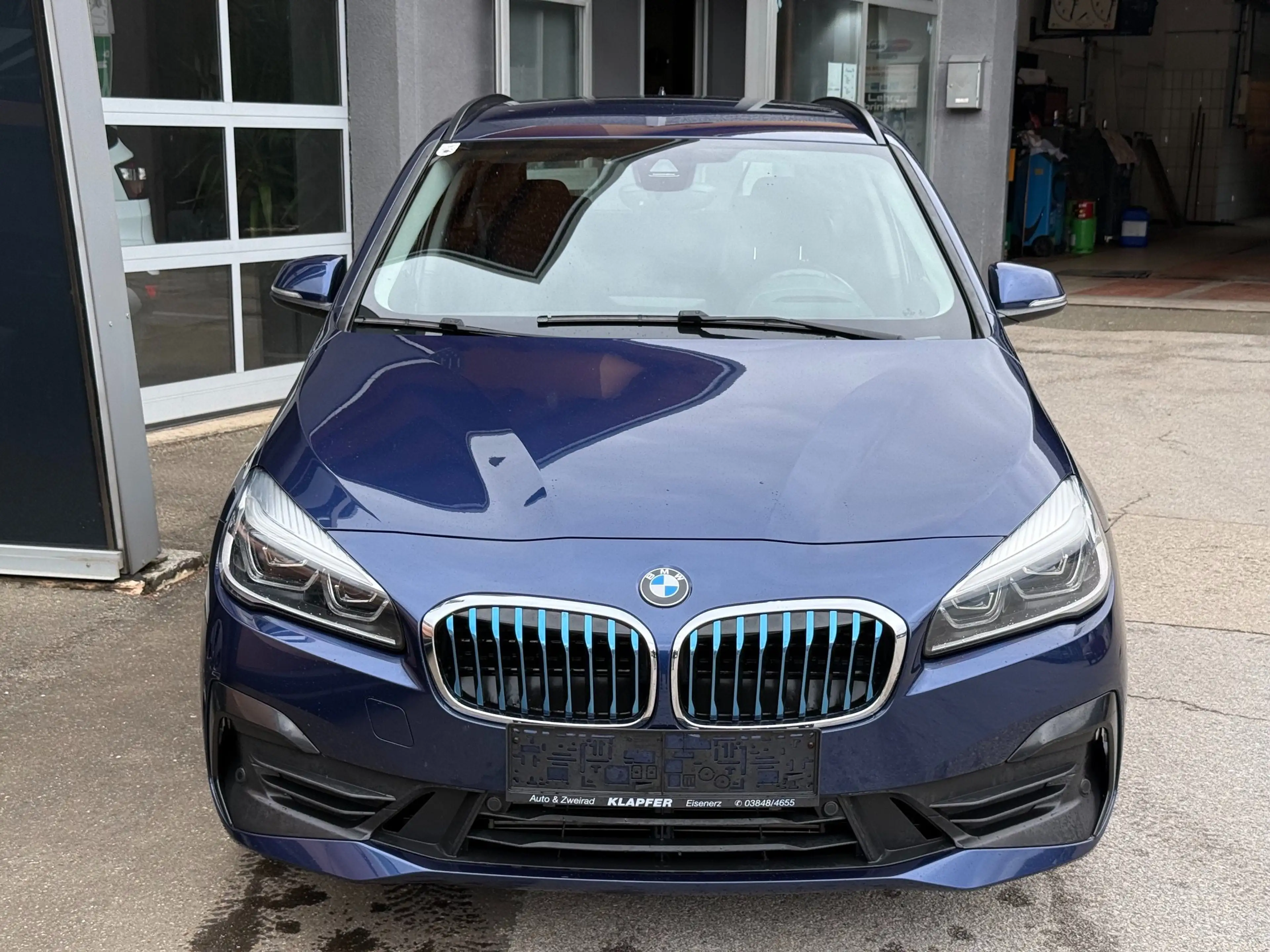 BMW 225 225 xe Advantage — photo 2