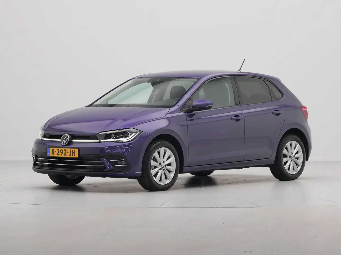 Volkswagen Polo 1.0 TSI 95pk Style Business Navigatie Stoelverwarm Paars - 2