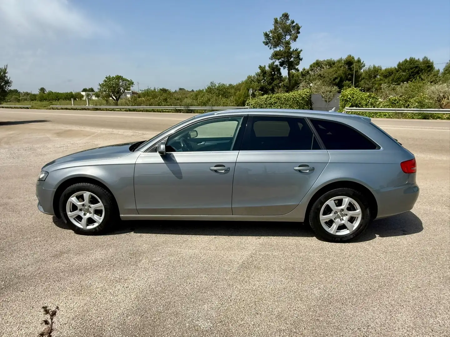Audi A4 Avant 2.0 TDI 143CV F.AP. multitronic Advanced Argento - 2
