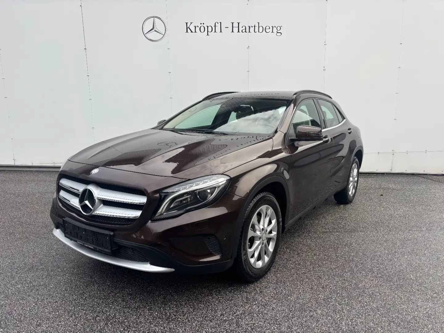 Mercedes-Benz GLA 200 CDI Style PTS Shz eHeck RKam Klima Braun - 2
