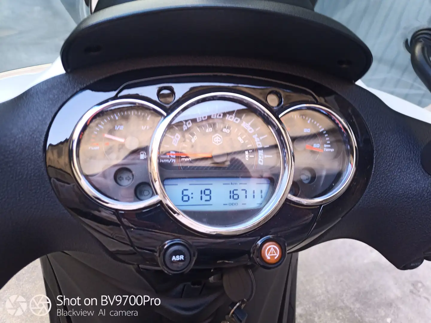 Piaggio Beverly 350 Alb - 1
