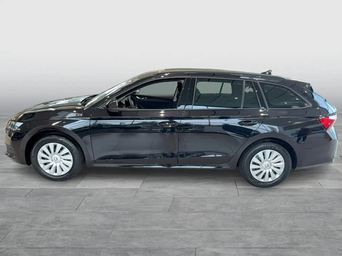 Skoda Octavia Essence TSI Schwarz - 2