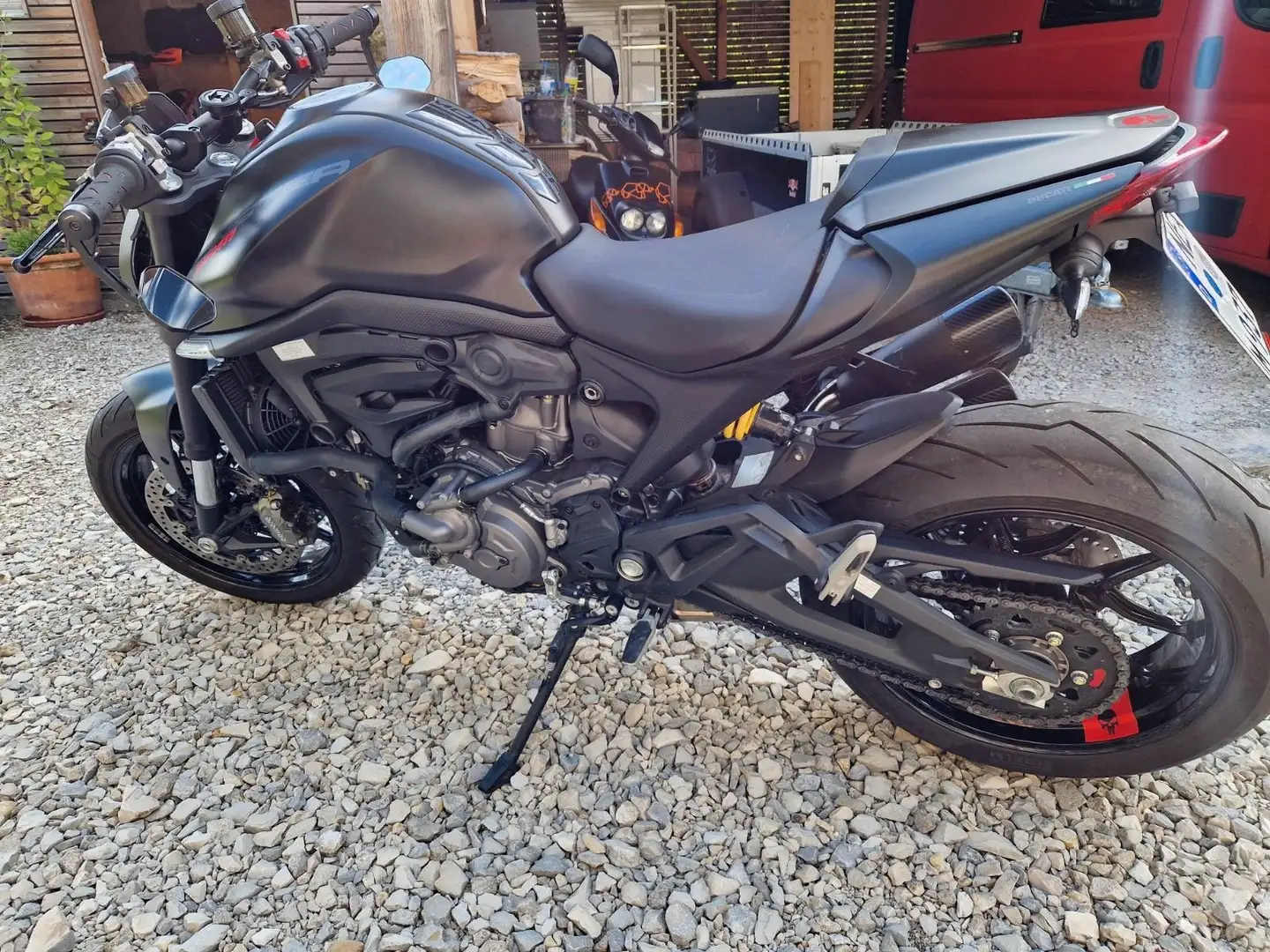 Ducati Monster 937 Schwarz - 2