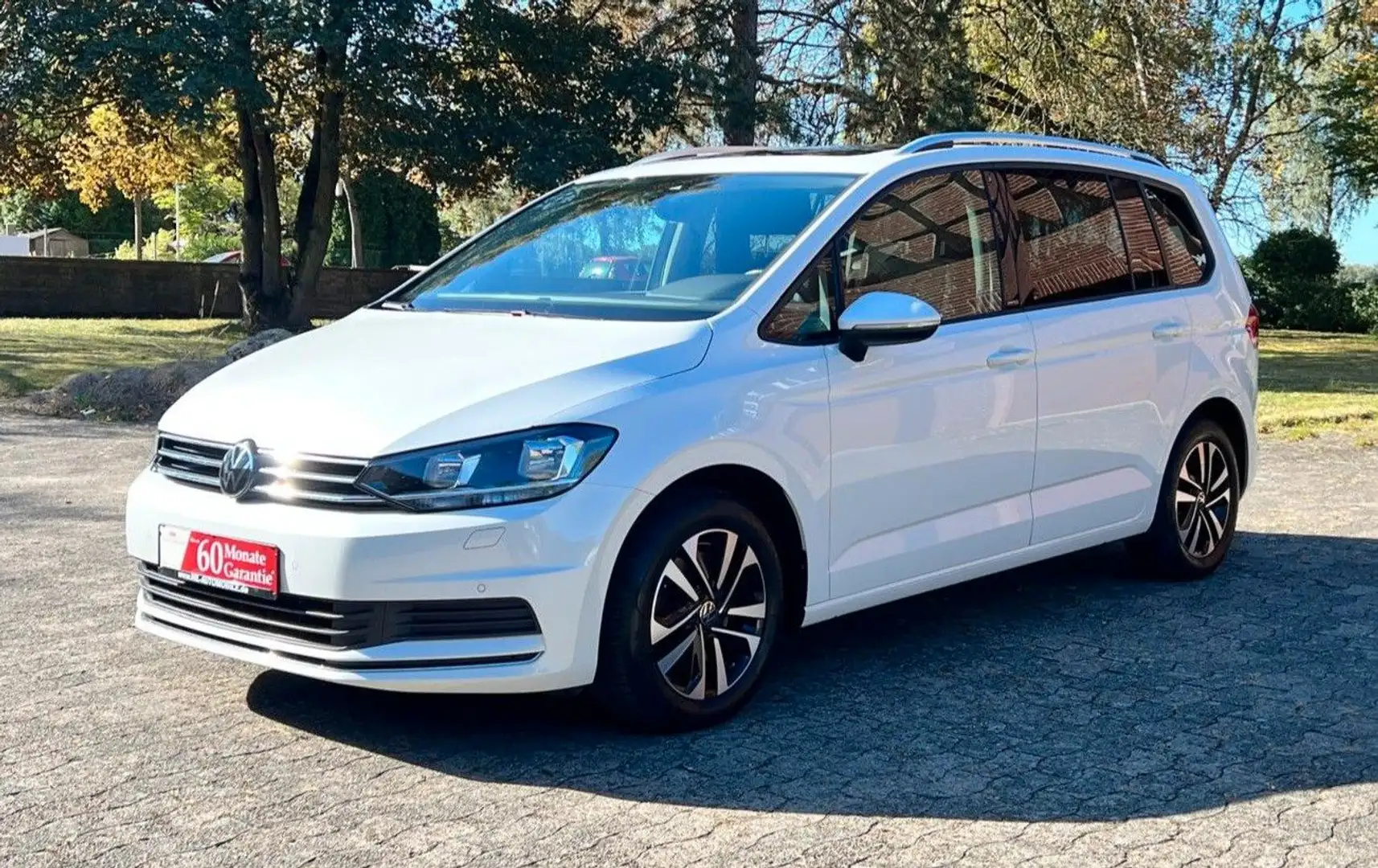 Volkswagen Touran United Start-Stopp Weiß - 2