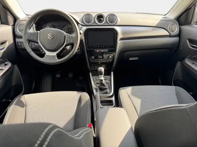 Suzuki Vitara view 9