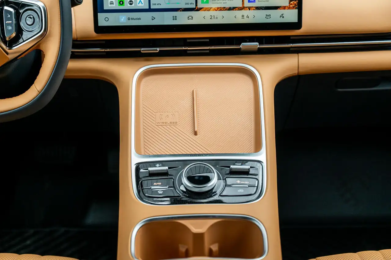 Geely Starray EM-i 2026 — фото 10