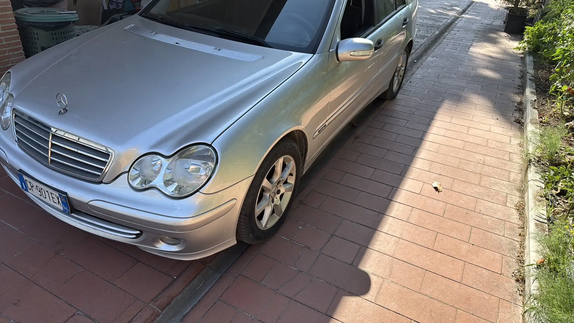 Mercedes-Benz C 220 CDI Classic Silver - 2