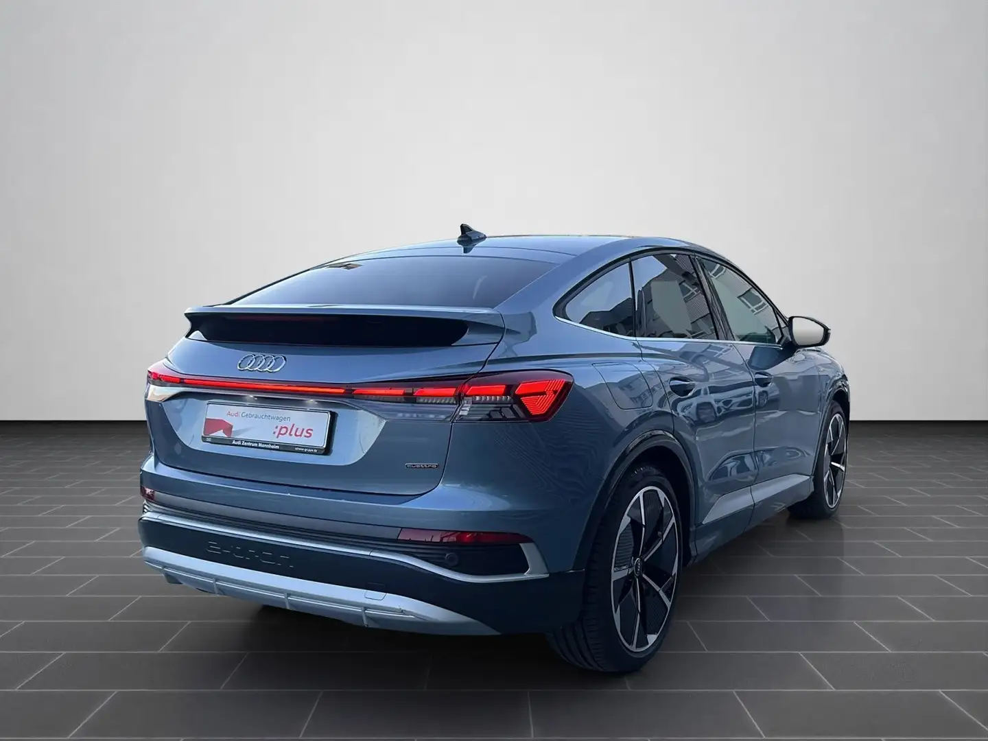 Audi Q4 e-tron 50 e-tron quattro S-LINE MAT-LED HUD Blau - 2
