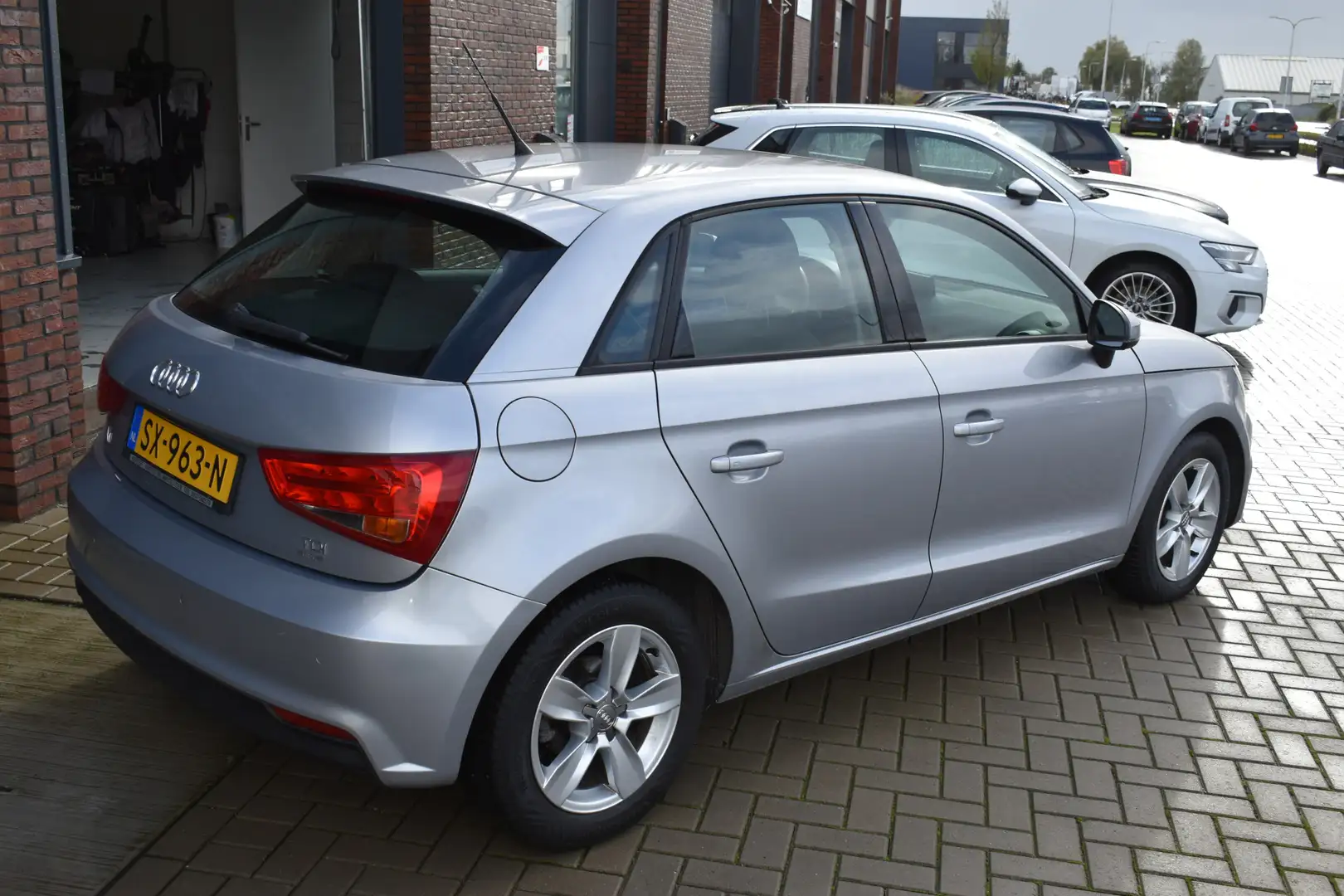 Audi A1 Sportback 1.4 TDI Sport Pro Line Gris - 2