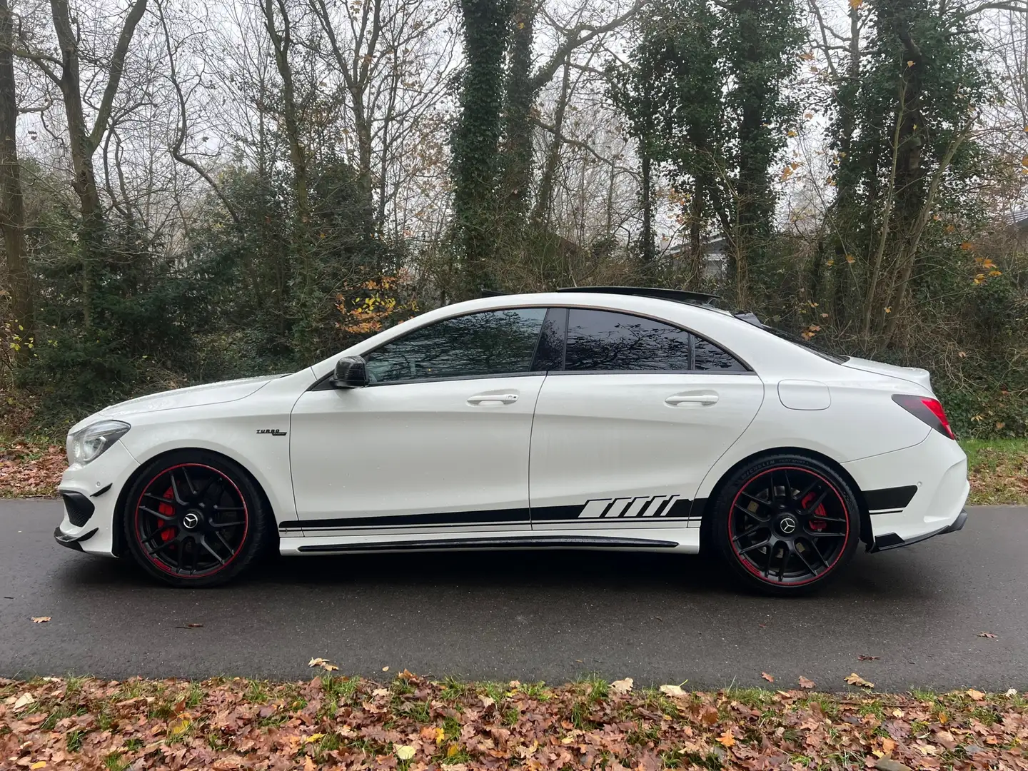 Mercedes-Benz CLA 45 AMG 4MATIC Edition 1 | Pano + Kuipstoel + Drivers Pack Wit - 2