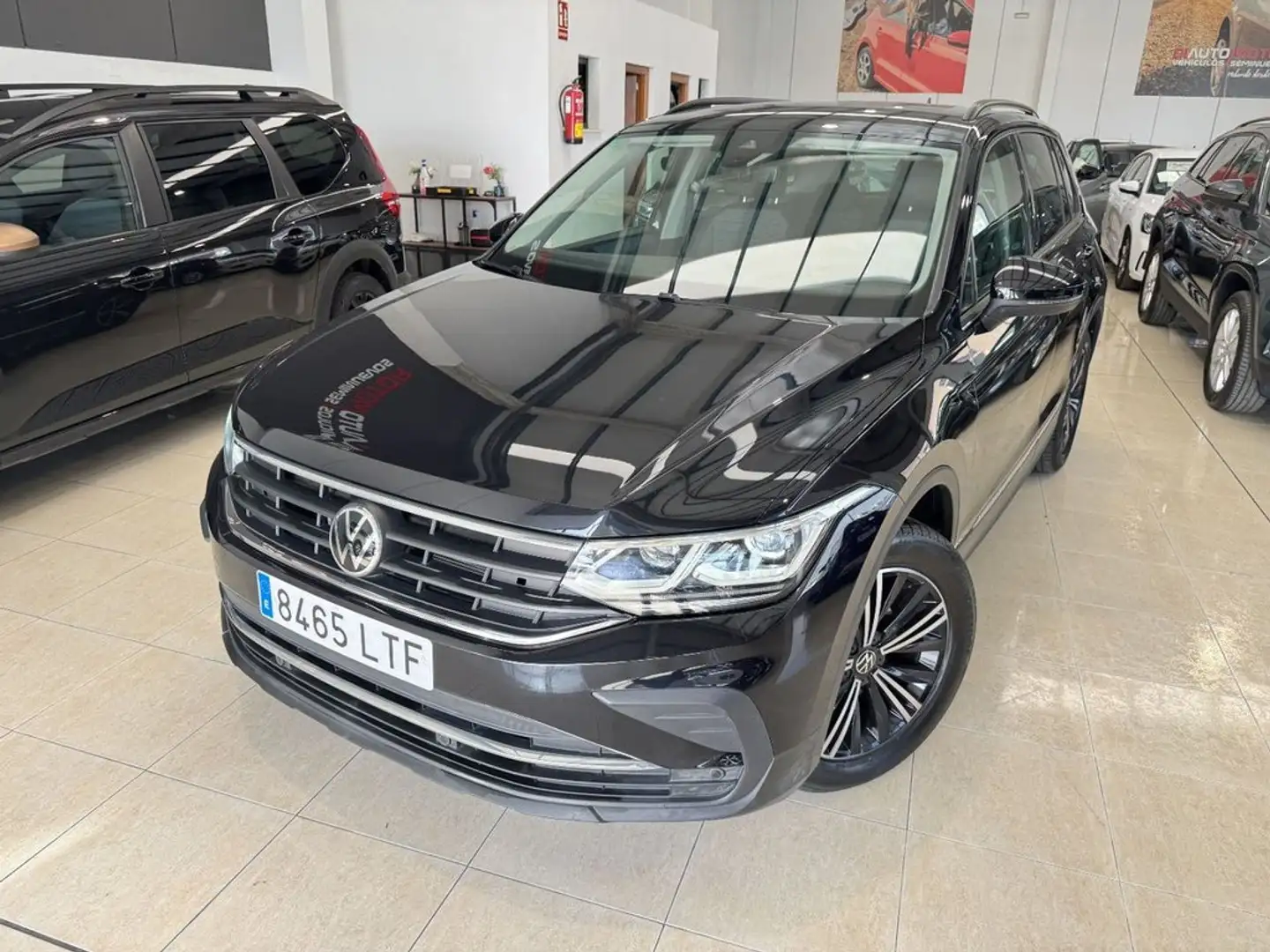 Volkswagen Tiguan 2.0TDI Life DSG 110kW Negro - 1