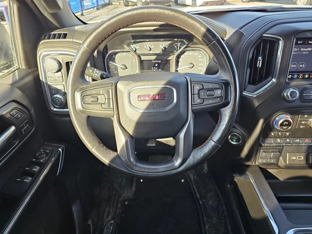 GMC Sierra 1500 снимка GMC Sierra 1500