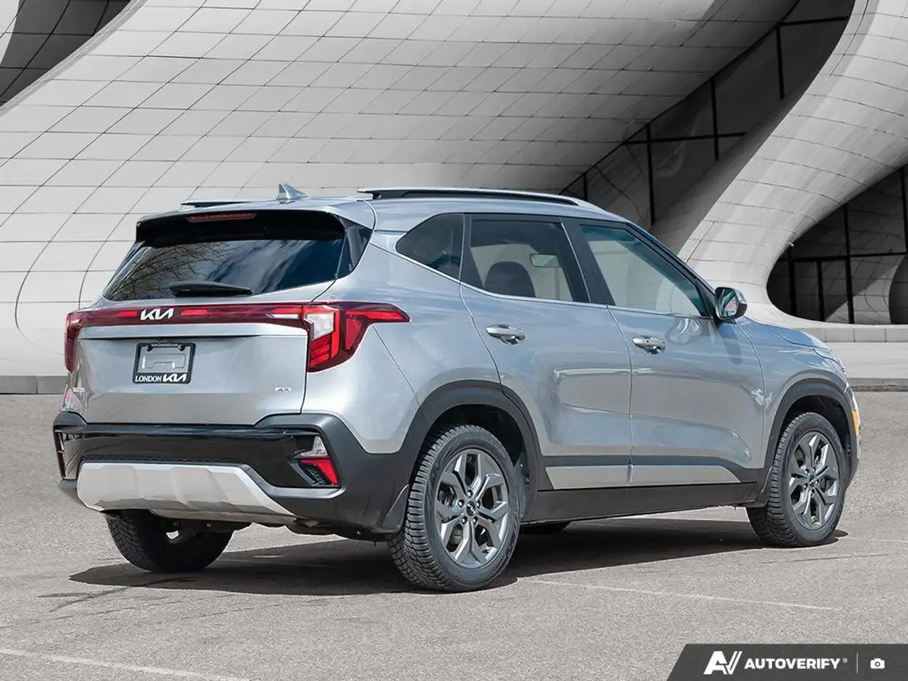 Kia Seltos снимка Kia Seltos