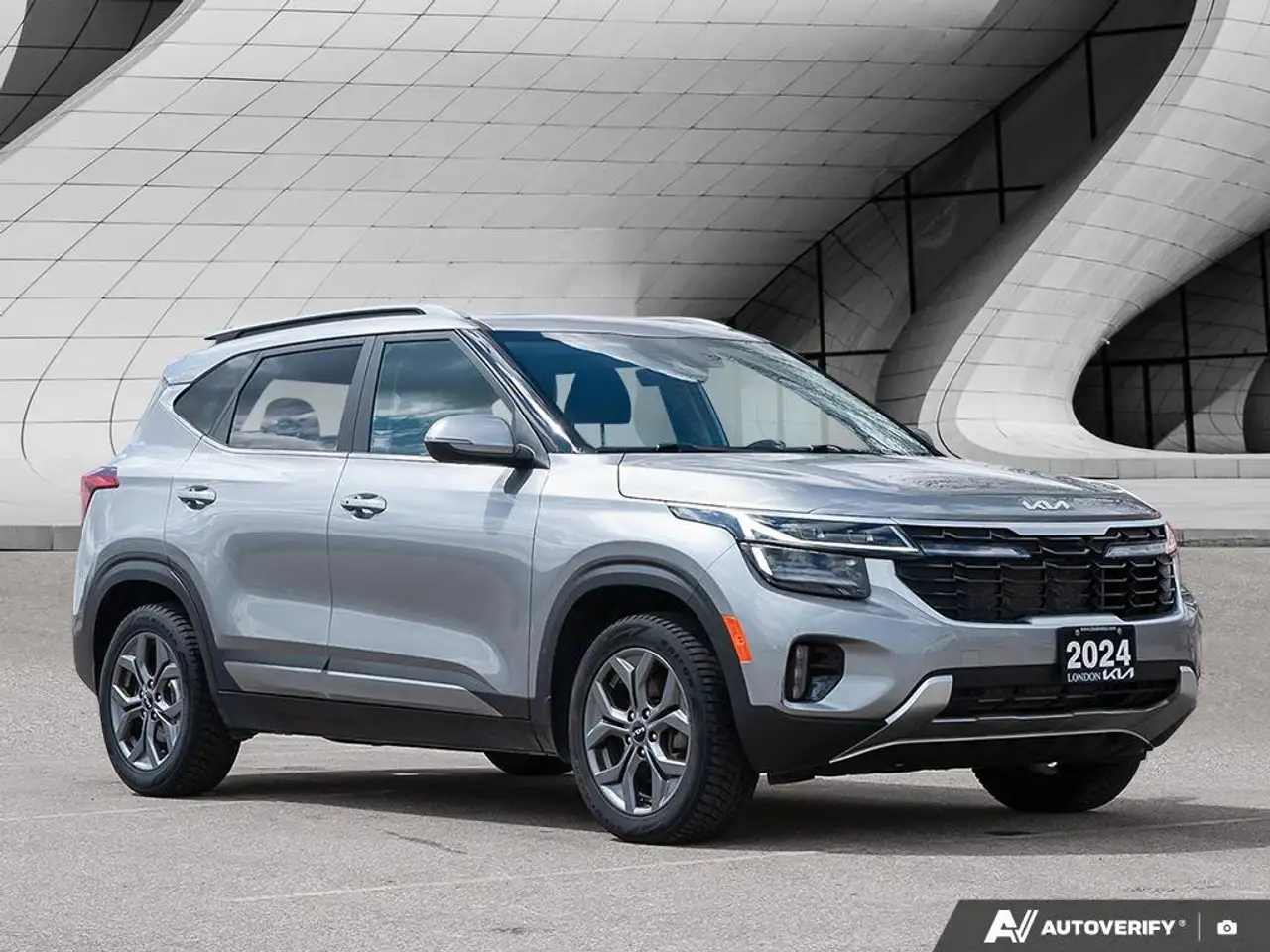 Kia Seltos снимка Kia Seltos