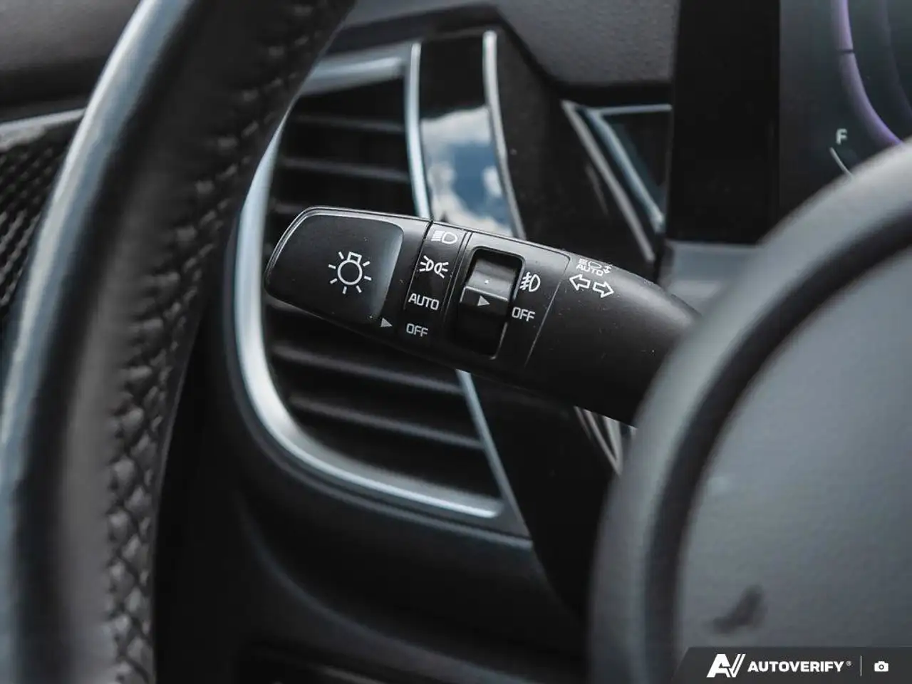 Kia Seltos снимка Kia Seltos