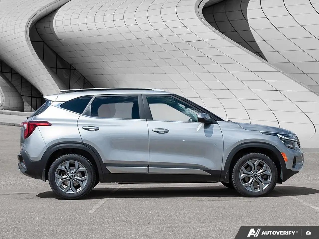 Kia Seltos снимка Kia Seltos