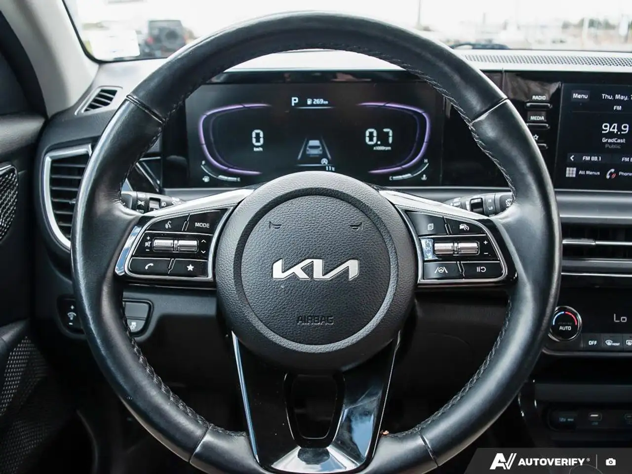 Kia Seltos снимка Kia Seltos