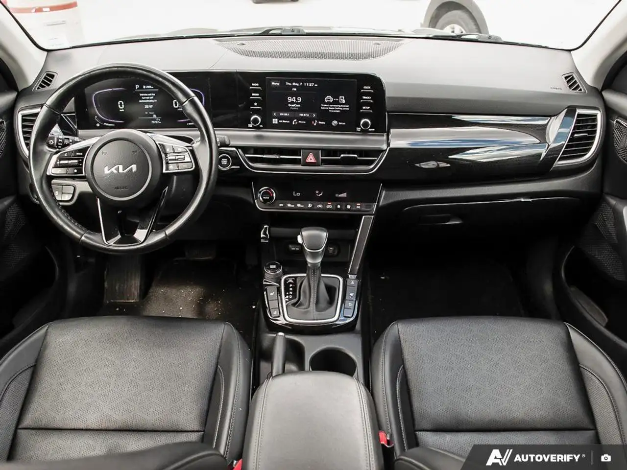 Kia Seltos снимка Kia Seltos