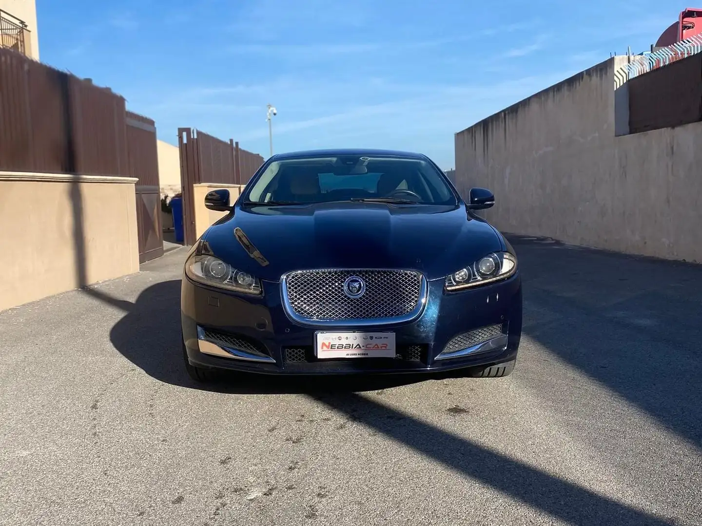 Jaguar XF XF 3.0ds V6 Premium Luxury 275cv auto Bleu - 2