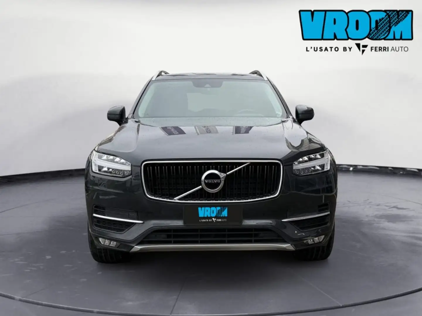 Volvo XC90 D5 AWD Geartronic 7 posti Momentum Gris - 2