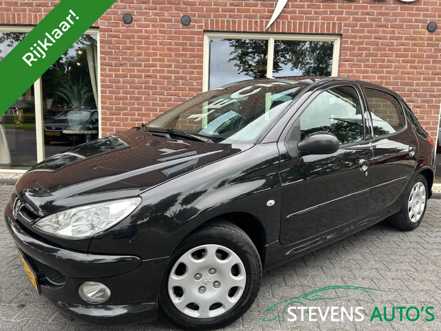 Peugeot 206 1.4 Air-line 3 LANGE APK / RIJDT GOED / KOUDE AIRC Zwart - 1