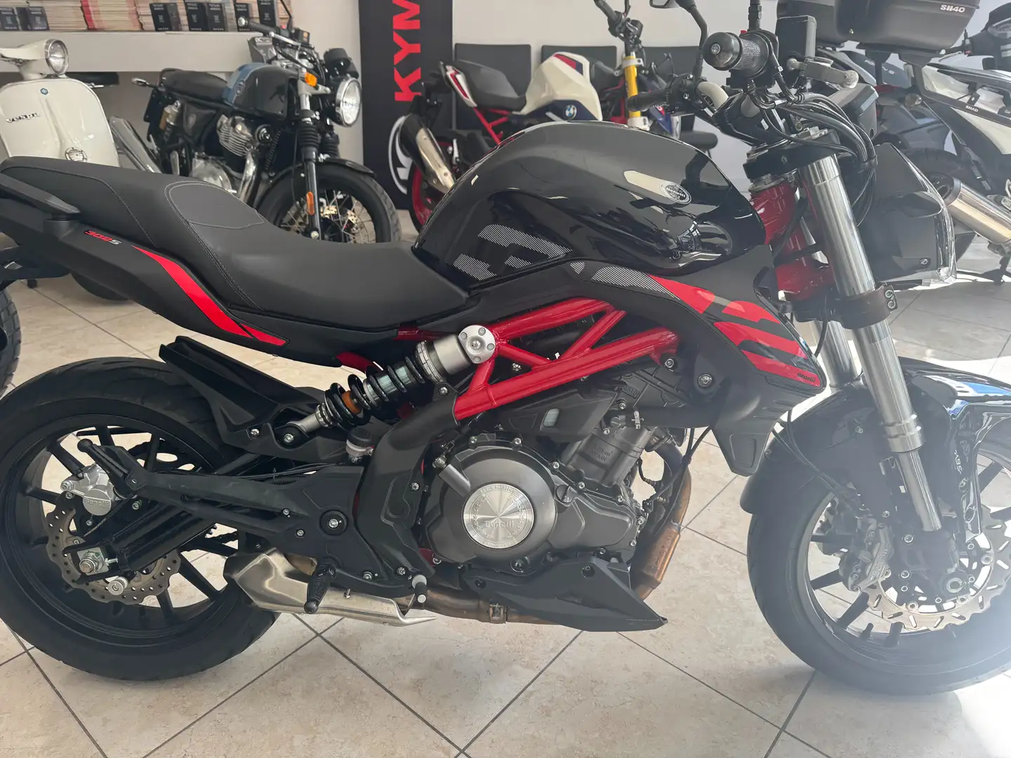 Benelli BN 302 S ABS Nero - 2