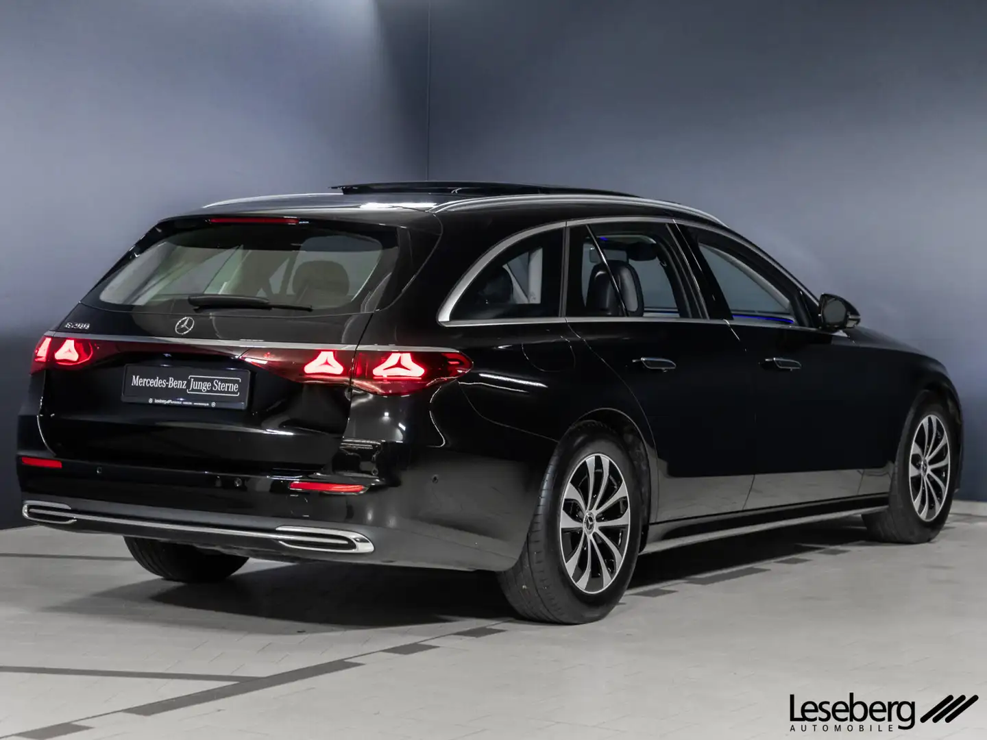 Mercedes-Benz E 200 E 200 T Avantgarde DIG.LIGHT/AHK/Pano/Distronic/ Schwarz - 2