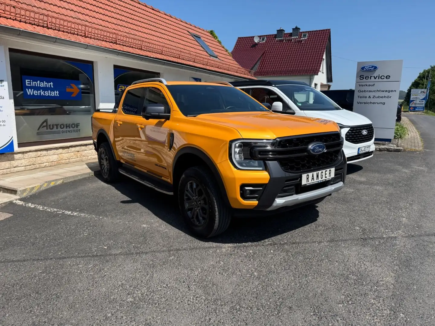 Ford Ranger Wildtrak e-4WD Doppelkabine AHK RFK Orange - 1