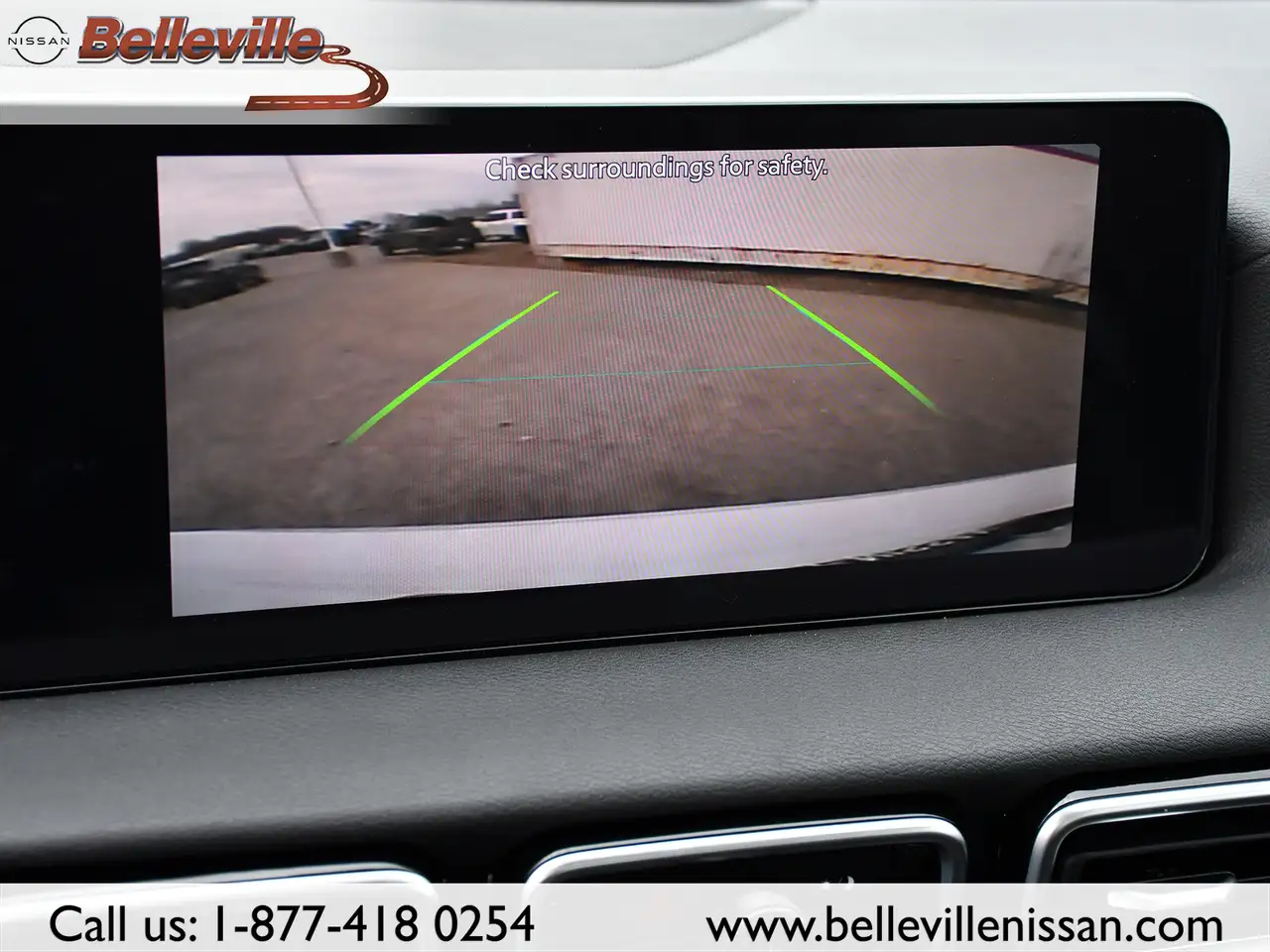 Nissan Sentra снимка Nissan Sentra