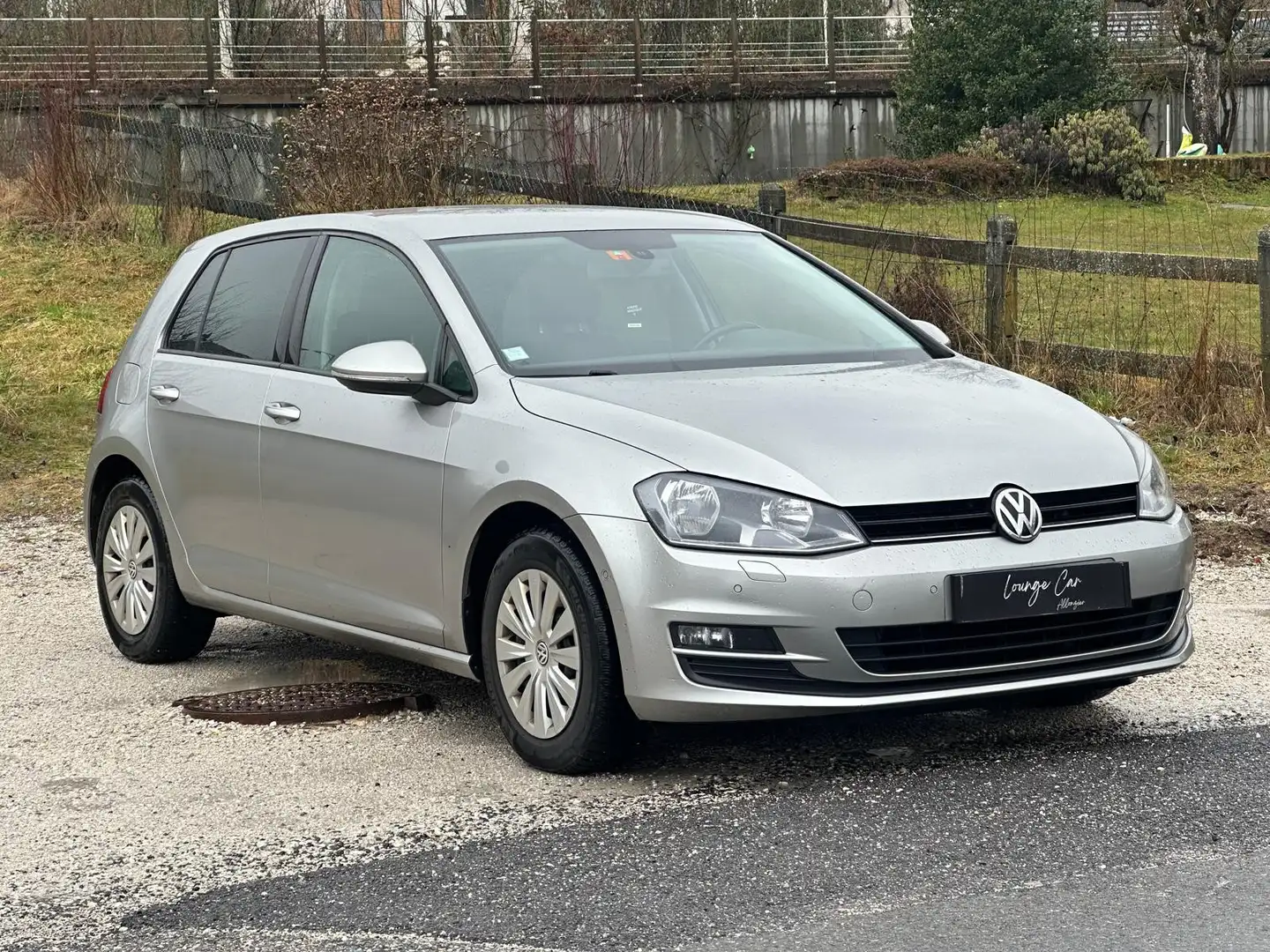 Volkswagen Golf 1.2 TSI 105CH BLUEMOTION BLUE MOTION Gris - 1