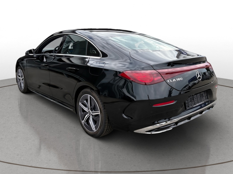 Mercedes-Benz CLA 180 AMG-Line+Pano+DISTRON+KEYLESS+MULTIBEAM — photo 7