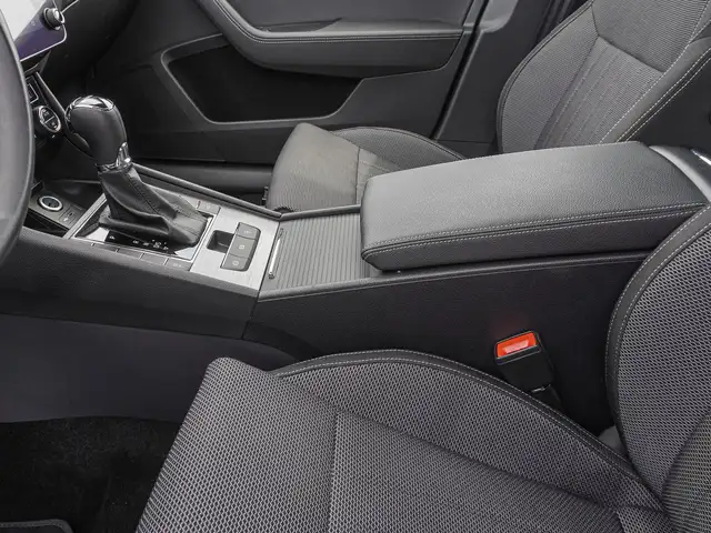 Skoda Superb view 14