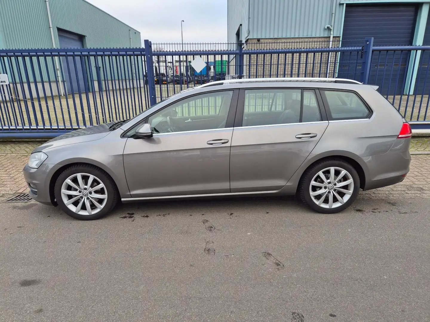 Volkswagen Golf Variant 1.2 TSI Highline AUT. S/S *CLIMA*NAVI Grau - 2
